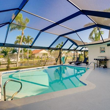 Waterfront Cape Coral Home With Private Pool! Exterior photo