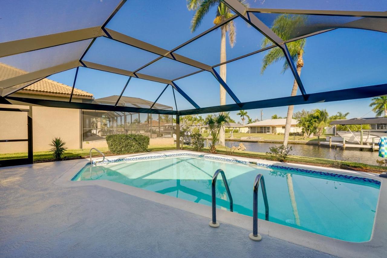 Waterfront Cape Coral Home With Private Pool! Exterior photo