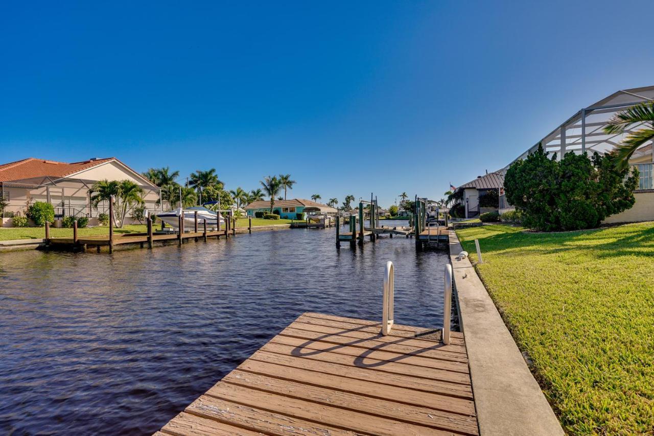 Waterfront Cape Coral Home With Private Pool! Exterior photo