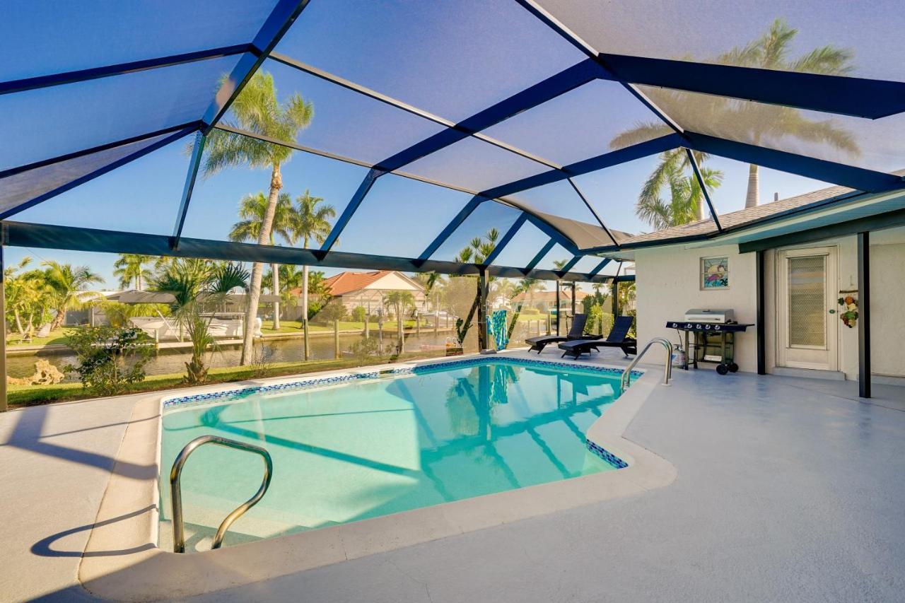 Waterfront Cape Coral Home With Private Pool! Exterior photo